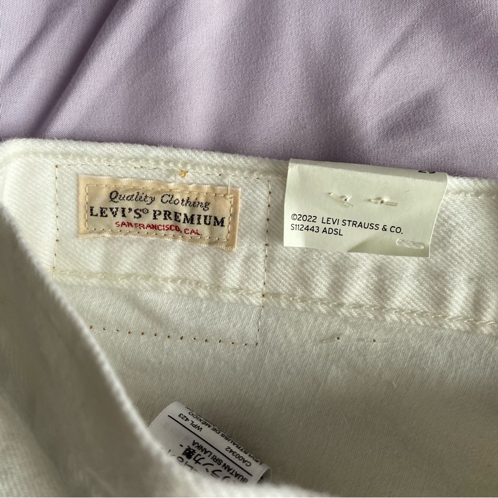 Levi's 501 Original High-Rise Denim Shorts White Frayed Raw Hem Women's 29 NWT - Picture 6 of 12